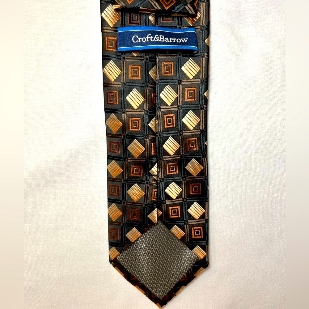 Geometric Tie - Picture 4 of 7